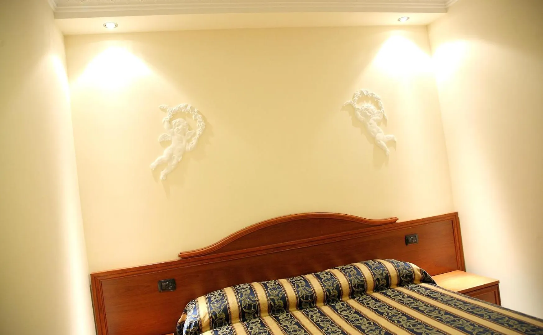 Guest House Galaxy Rome